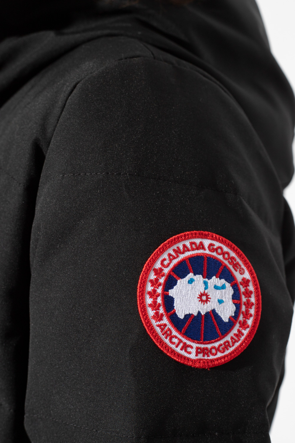 Canada goose shop 80 tiros